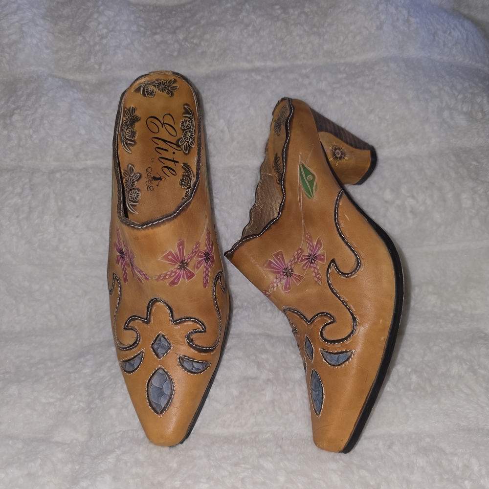 Elite Women's Tan Embroidered Mules